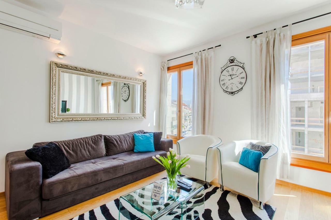 New Luxury Apartment Nives On Seaside Сплит Экстерьер фото